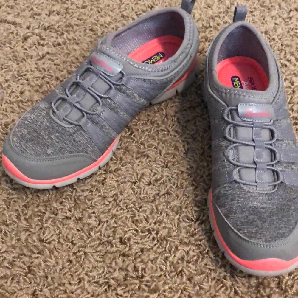 Sketchers air-cooled memory foam sneakers